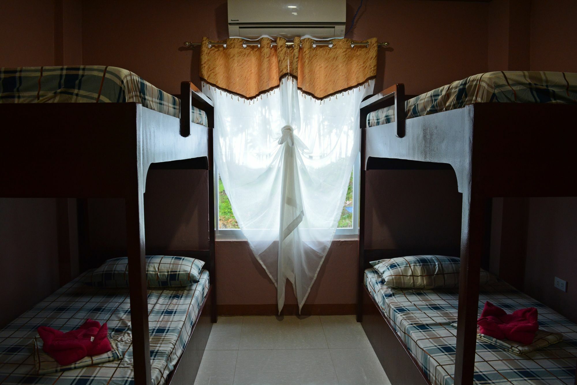 Oyo 712 Island Hop Nido Hostel Ел Нидо Екстериор снимка